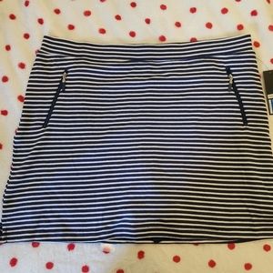 Jones New York woman's skirt with built in shorts size XL